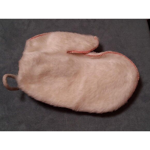 Vintage Annalee Christmas Mouse in Mitten Felt Plush Ornament Decor - Picture 5 of 5